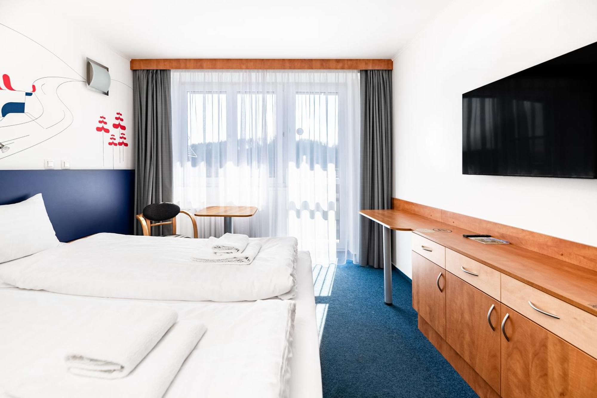Hotel Ibis Styles Relax Rožnov pod Radhoštěm Esterno foto